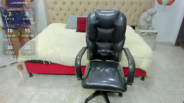 Snapshot of Fernanda_ss chatting on 05-15-26, 06:04 Fernanda ss online show from 05-15-26, 06:04