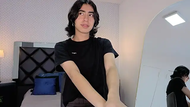 ryo light online show from 09-28-25, 08:36