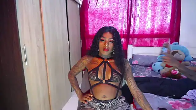 pink 7777 online show from 12-18-25, 07:42