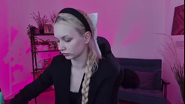 AvaDaviis online show from 09-11-25, 07:19