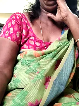 Snapshot of tamil_Nathi chatting on 11-28-25, 02:03 tamil Nathi online show from 11-28-25, 02:03