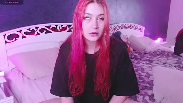 Lili Luuu online show from 01-19-26, 03:43