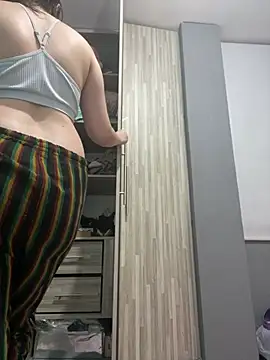 Snapshot of Megan_colsom chatting on 02-08-26, 03:32 Megan colsom online show from 02-08-26, 03:32