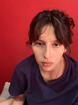 Snapshot of Alicecow20_UwU chatting on 03-18-26, 07:39 Alicecow20 UwU online show from 03-18-26, 07:39