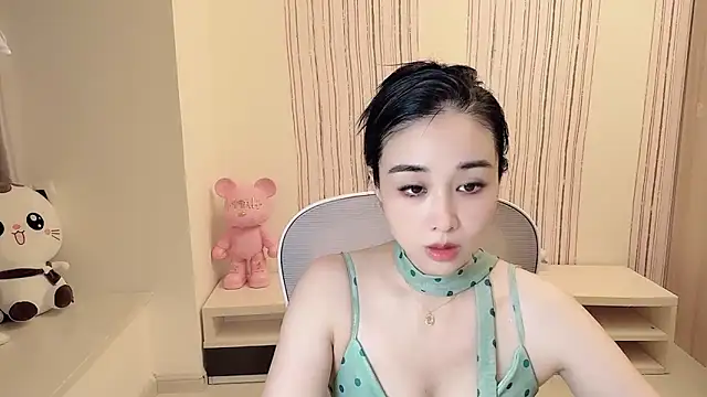 Snapshot of Purple-meng chatting on 08-02-26, 01:31 Purple-meng online show from 08-02-26, 01:31
