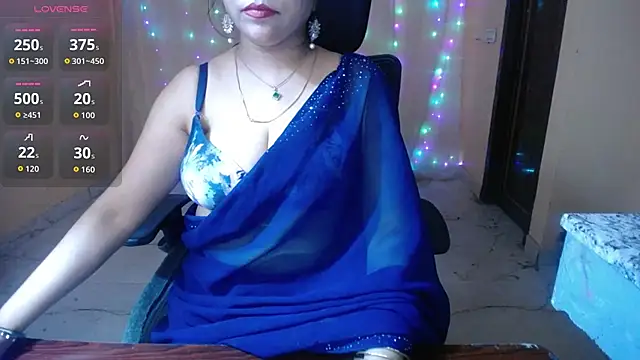 Snapshot of Divvya_ chatting on 05-07-26, 06:35 Divvya online show from 05-07-26, 06:35