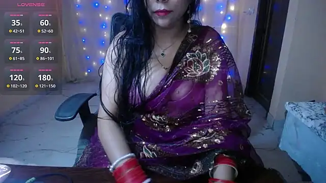 Snapshot of Divvya_ chatting on 05-08-26, 07:19 Divvya online show from 05-08-26, 07:19