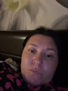 Liza Will online show from 12-04-25, 02:04