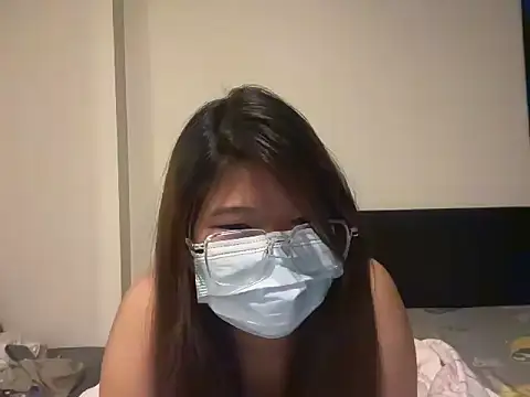 Snapshot of sweetguay9871 chatting on 02-21-26, 05:47 sweetguay9871 online show from 02-21-26, 05:47