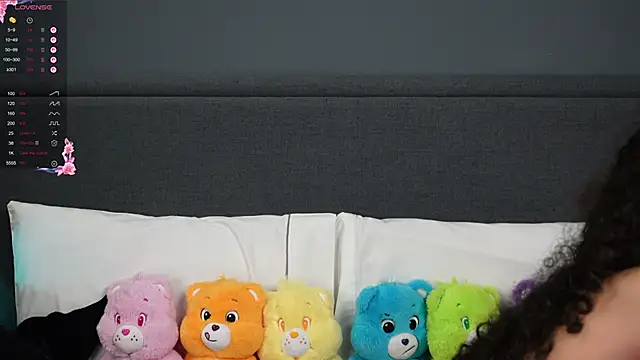 Victoria Curly online show from 12-22-25, 03:14