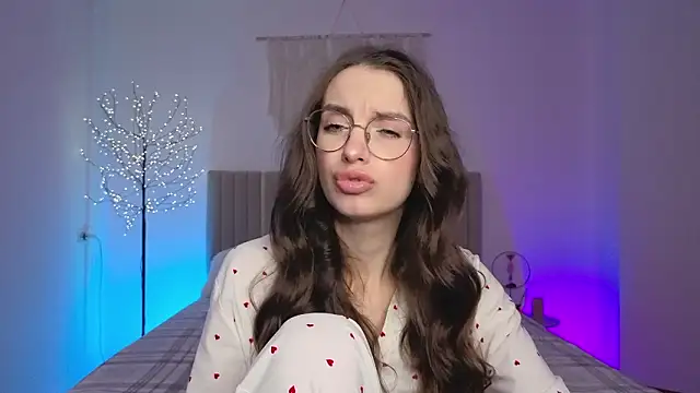 Real cutie1 online show from 03-04-26, 02:01