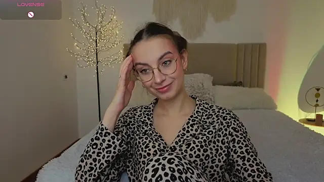 Real cutie1 online show from 04-09-26, 12:54