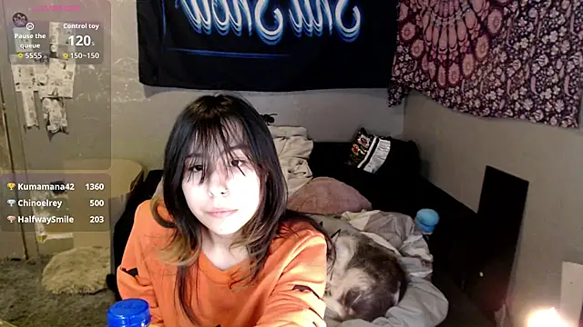 Snapshot of London_Ray chatting on 10-20-25, 05:19 London Ray online show from 10-20-25, 05:19
