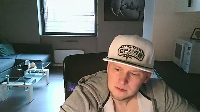 Dartanjanas13 online show from 10-24-25, 09:17