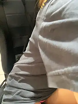 Snapshot of novinhacasada22 chatting on 04-11-26, 11:03 novinhacasada22 online show from 04-11-26, 11:03