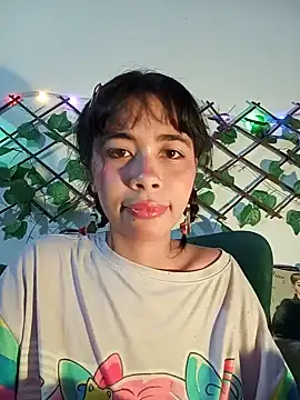 Snapshot of dolliette24 chatting on 05-16-26, 04:09 dolliette24 online show from 05-16-26, 04:09