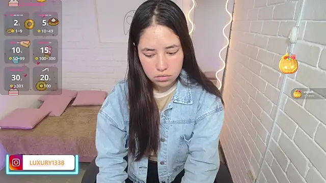 Luaxury tay online show from 10-18-25, 03:53