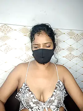 Snapshot of SonY-CaM2 chatting on 05-11-26, 07:11 SonY-CaM2 online show from 05-11-26, 07:11
