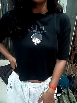 Snapshot of Raj-kumari chatting on 09-08-25, 05:01 Raj-kumari online show from 09-08-25, 05:01