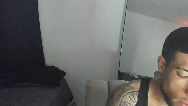 ThiagoLugo online show from 03-25-26, 03:45