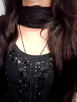 Snapshot of Queen_Pooja7 chatting on 09-21-25, 03:24 Queen Pooja7 online show from 09-21-25, 03:24