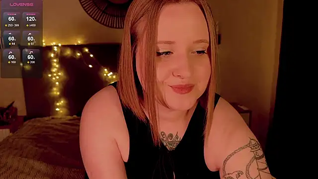 NaomiRey1 online show from 10-20-25, 03:34