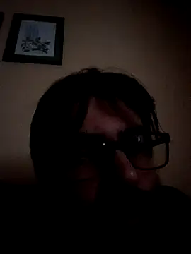 Snapshot of ynroh_87 chatting on 07-15-26, 02:55 ynroh 87 online show from 07-15-26, 02:55