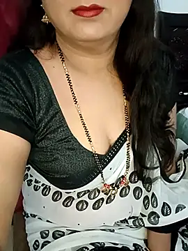 Snapshot of Niharika555 chatting on 02-10-26, 04:05 Niharika555 online show from 02-10-26, 04:05