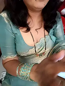 Snapshot of Niharika555 chatting on 02-25-26, 06:34 Niharika555 online show from 02-25-26, 06:34