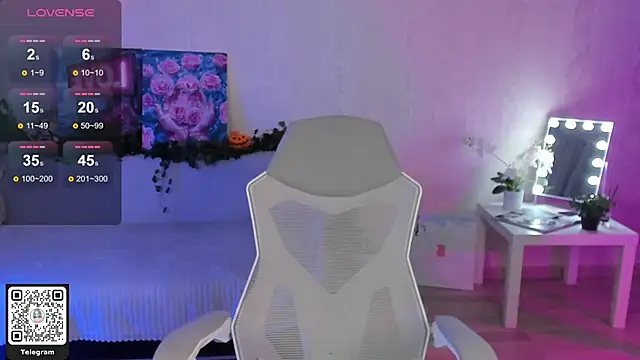 ArleneThomas online show from 12-04-25, 01:42