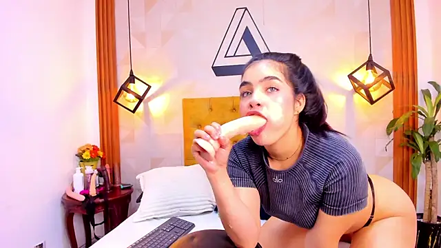 violet sweet19 online show from 11-14-25, 12:42