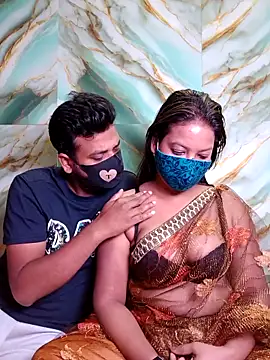 hornyzinia123 online show from 10-04-25, 04:05