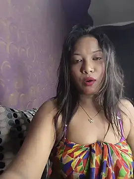 Snapshot of hornyzinia123 chatting on 06-19-26, 03:22 hornyzinia123 online show from 06-19-26, 03:22