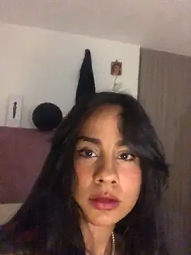 Snapshot of SelinaCatt_ chatting on 10-11-25, 10:30 SelinaCatt  online show from 10-11-25, 10:30