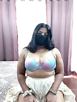 Aavya 007 online show from 04-18-26, 03:43