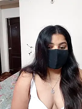 Snapshot of Aavya_007 chatting on 06-25-26, 05:07 Aavya 007 online show from 06-25-26, 05:07