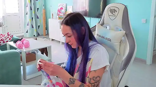 Snapshot of Im_suka chatting on 02-21-26, 04:13 Im suka online show from 02-21-26, 04:13