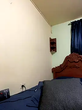 Snapshot of MaxDell chatting on 09-13-25, 09:47 MaxDell online show from 09-13-25, 09:47