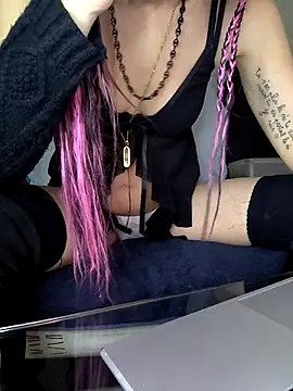 Volcaniiia online show from 04-17-26, 02:20