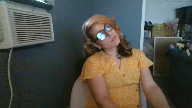 Snapshot of mayra_mayhem chatting on 05-20-26, 02:12 mayra mayhem online show from 05-20-26, 02:12