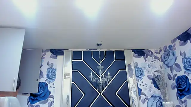 LatinaHoleQueen online show from 11-13-25, 03:22