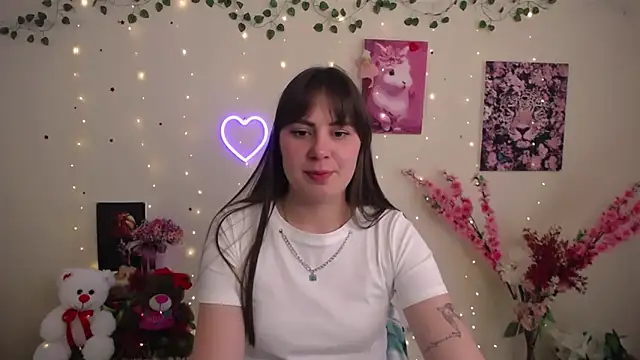 Amanda Bright  online show from 05-12-26, 10:34