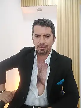 JuanKFit 45 online show from 04-15-26, 03:52