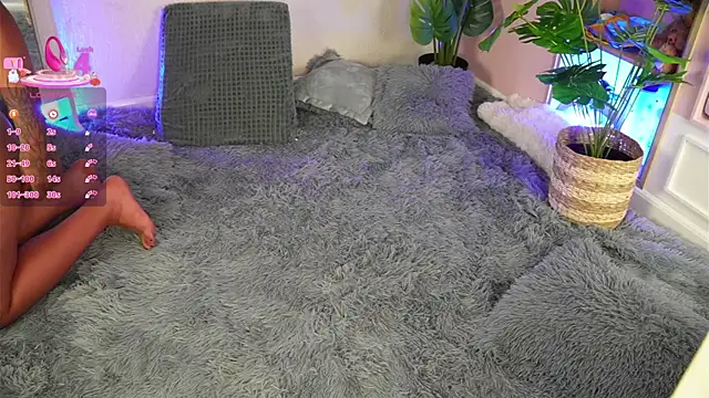 AnnieCouperr online show from 10-10-25, 07:57