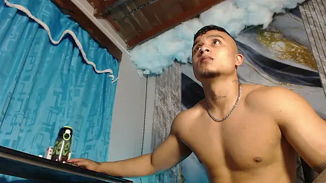 Snapshot of ThiagoBlaze chatting on 07-15-26, 03:34 ThiagoBlaze online show from 07-15-26, 03:34