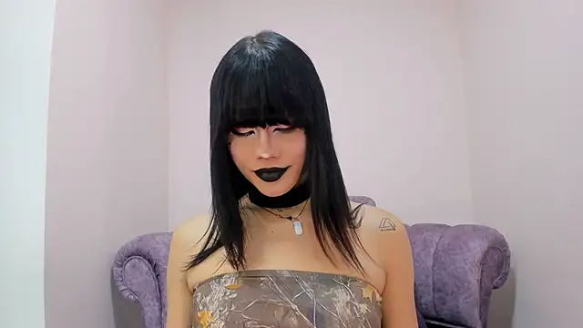 NATASHAA WINZ online show from 11-21-25, 05:28