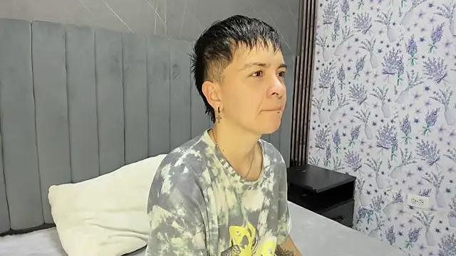  Hannah Hot online show from 12-02-25, 01:00