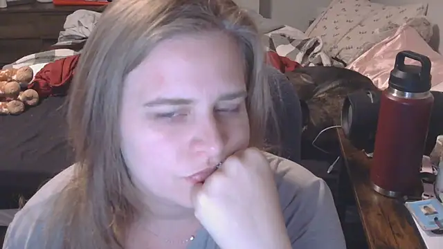 Snapshot of Sexyblonde12344 chatting on 09-20-25, 04:19 Sexyblonde12344 online show from 09-20-25, 04:19