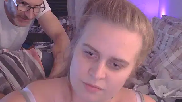 Snapshot of Sexyblonde12344 chatting on 10-16-25, 08:32 Sexyblonde12344 online show from 10-16-25, 08:32