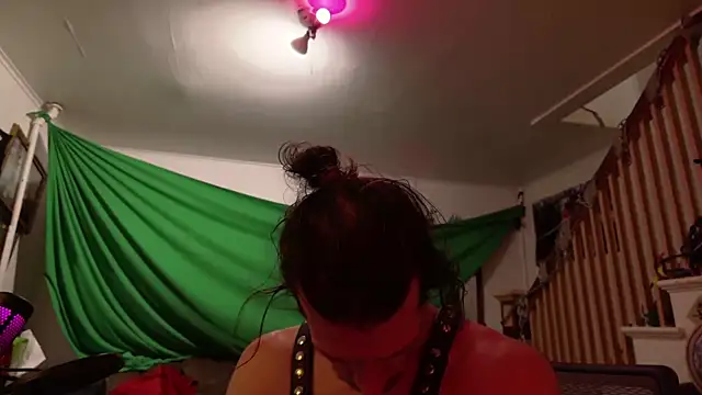 MasterDaddyCool online show from 12-14-25, 09:30